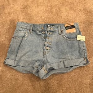 Aero denim shorts